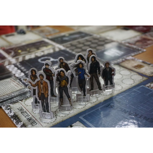 Dead of Winter: A Crossroads Game